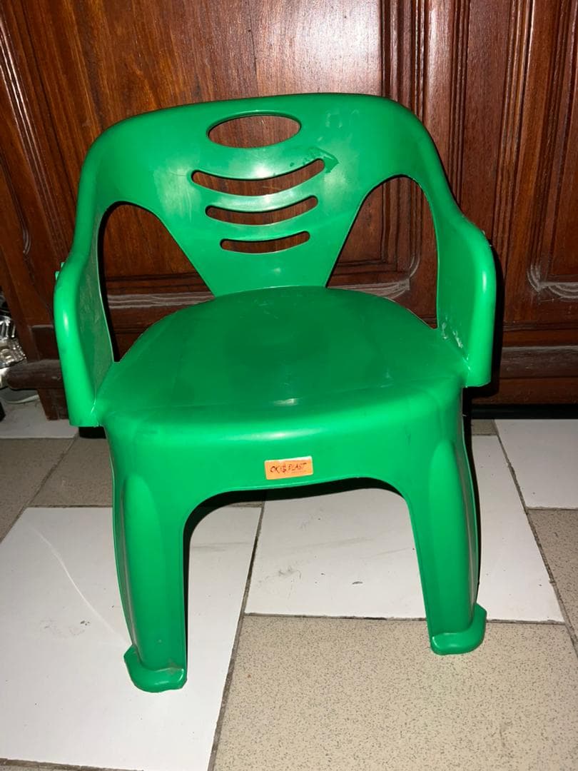 Chaise pour enfant en plastique