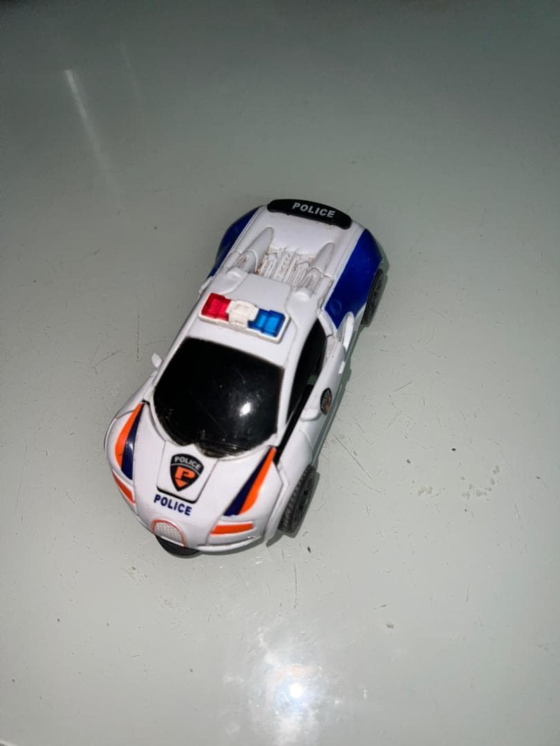 Robot transformable voiture de police